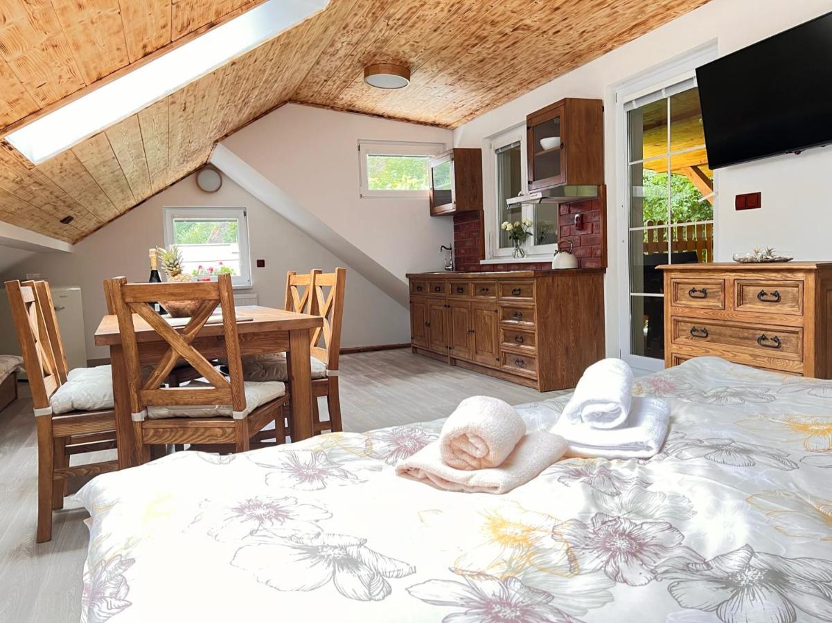 Pension Pod Skalou Hřensko Exteriör bild